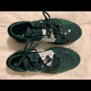 Brand New Under Armour Speedform AMP Sneakers🖤